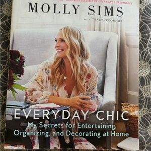 Everyday Chic by Molly Sims Book
